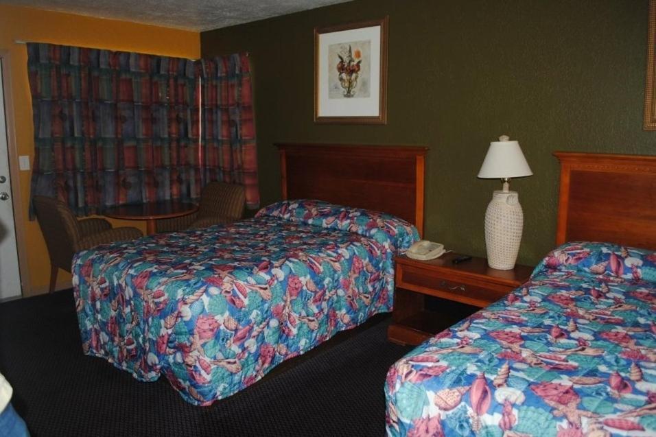 Atlantic Economy Inn Дейтона Бийч Стая снимка
